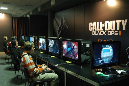 Call of Duty: Black Ops 2 - Фото-отчет с выставки "Игромир 2012"